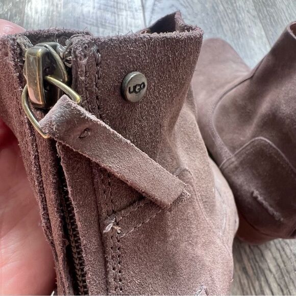 UGG Bandara Suede Ankle Boot Taupe Size 9 Zipper Leather Heel Boots - Picture 6 of 13